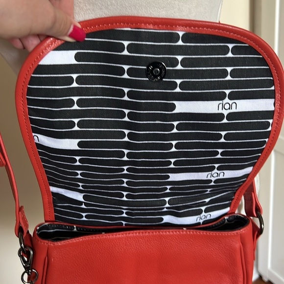 POVERTY FLATS by rian Red Leather Black Accents Crossbody Bag with Saddle Shape - Picture 5 of 10